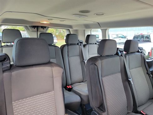 Used 2020 Ford Transit 350 XLT image 26