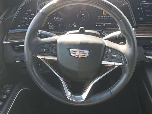 Certified 2023 Cadillac Escalade Premium Luxury w/ Performance Package AWD/4WD image 28
