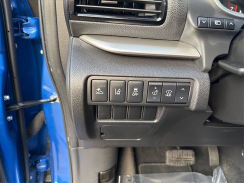Used 2022 Mitsubishi Eclipse Cross SE FWD image 19