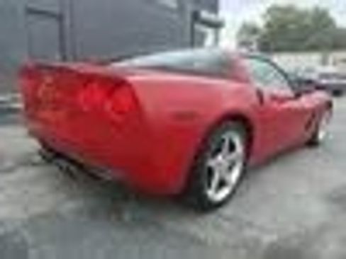 Used 2005 Chevrolet Corvette Coupe w/ Preferred Equipment Group image 3