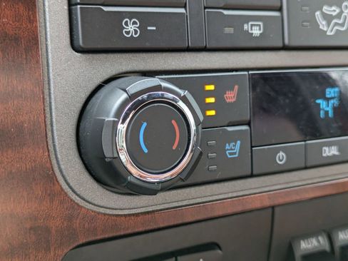 Used 2012 Ford F250 King Ranch w/ King Ranch w/Chrome Pkg image 21