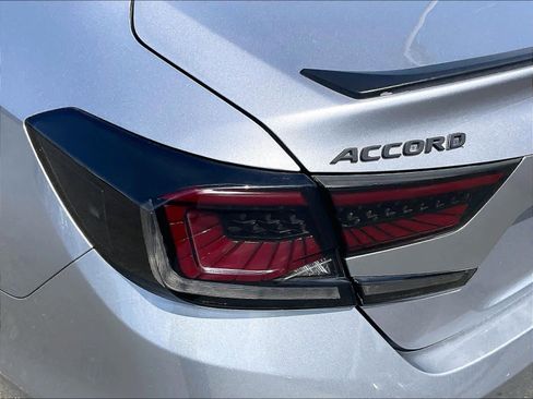 Used 2019 Honda Accord Sport image 29