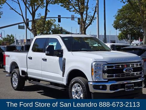New 2026 Ford F250 XLT w/ FX4 Off-Road Package image 8