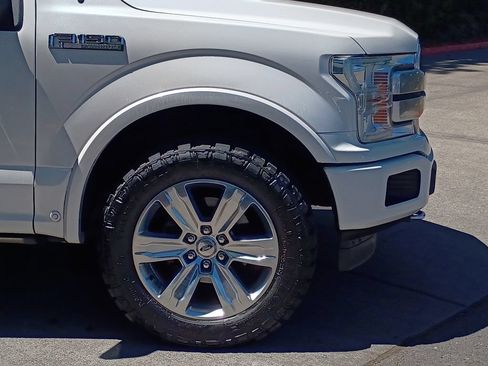 Used 2018 Ford F150 Platinum w/ Equipment Group 701A Luxury AWD/4WD image 2