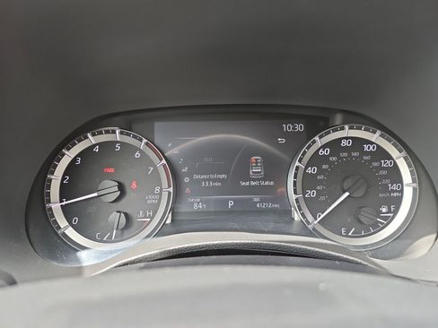 Used 2023 Toyota Highlander XLE FWD image 20