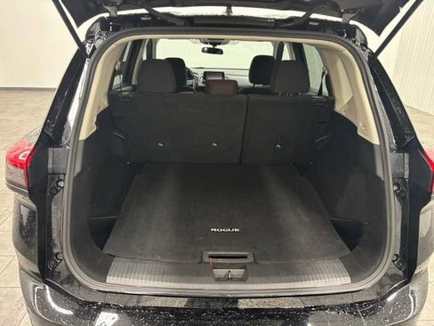 Used 2024 Nissan Rogue S FWD image 7