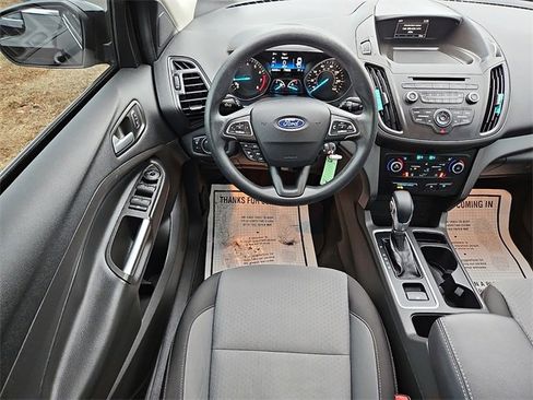 Used 2018 Ford Escape SE image 11