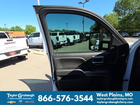 Used 2018 Chevrolet Silverado 1500 LT w/ All Star Edition AWD/4WD image 13