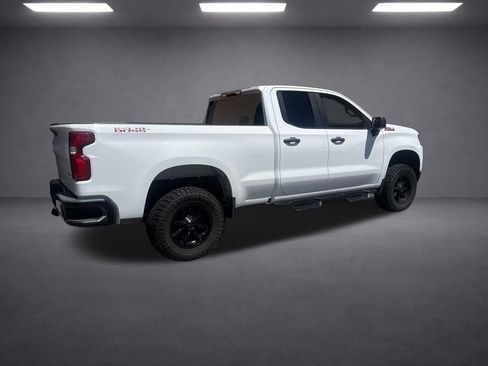 Used 2019 Chevrolet Silverado 1500 Custom Trail Boss w/ Custom Convenience Package AWD/4WD image 18