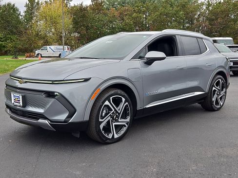New 2026 Chevrolet Equinox EV LT w/ Convenience Package II image 10