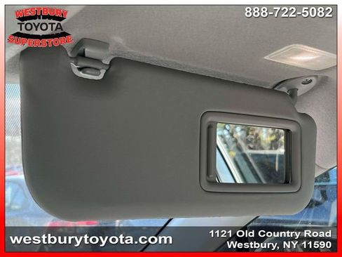 Used 2024 Toyota Corolla Cross LE w/ Moonroof Package image 29