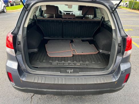 Used 2014 Subaru Outback 2.5i Limited AWD/4WD image 15