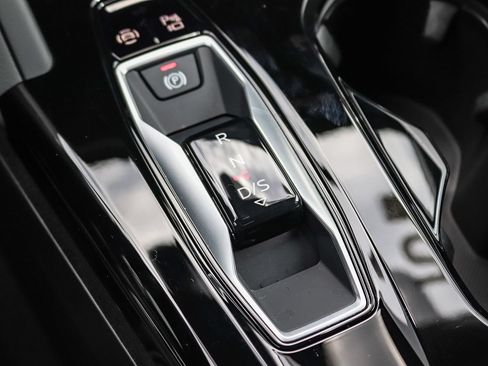 Certified 2025 Audi Q5 Premium w/ Premium Plus AWD/4WD image 25