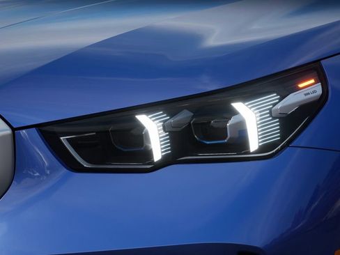 Used 2025 BMW 530i w/ Premium Package image 36