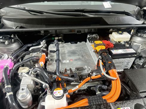 Used 2026 Toyota bZ AWD/4WD image 33
