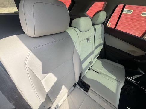 Used 2019 Volkswagen Tiguan SEL AWD/4WD image 24