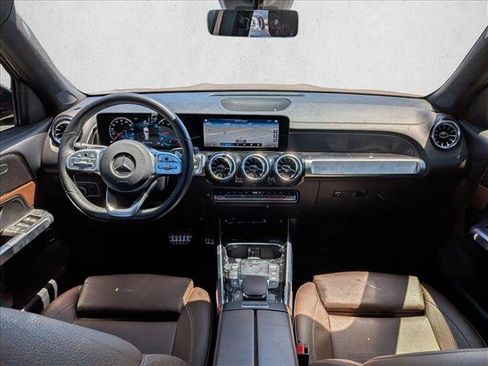 Used 2022 Mercedes-Benz GLB 35 AMG 4MATIC image 16