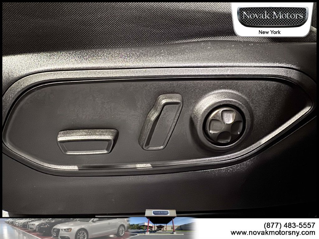 Used 2024 Jeep Grand Cherokee Laredo X AWD/4WD image 19
