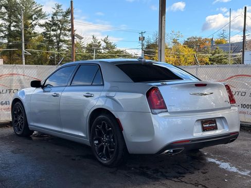 Used 2020 Chrysler 300 S image 11