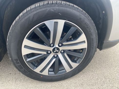 Used 2025 Mitsubishi Outlander Sport ES image 7