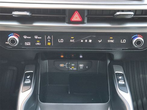 New 2026 Kia Sorento EX image 14