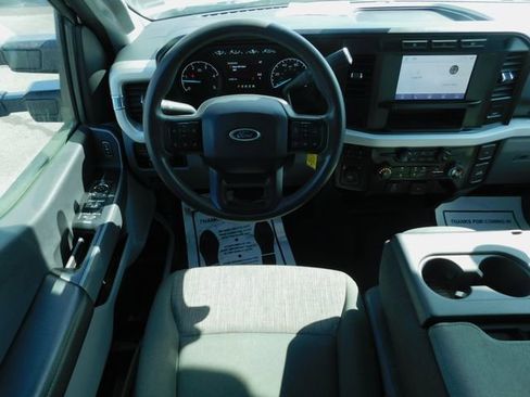 Used 2024 Ford F350 XLT image 16