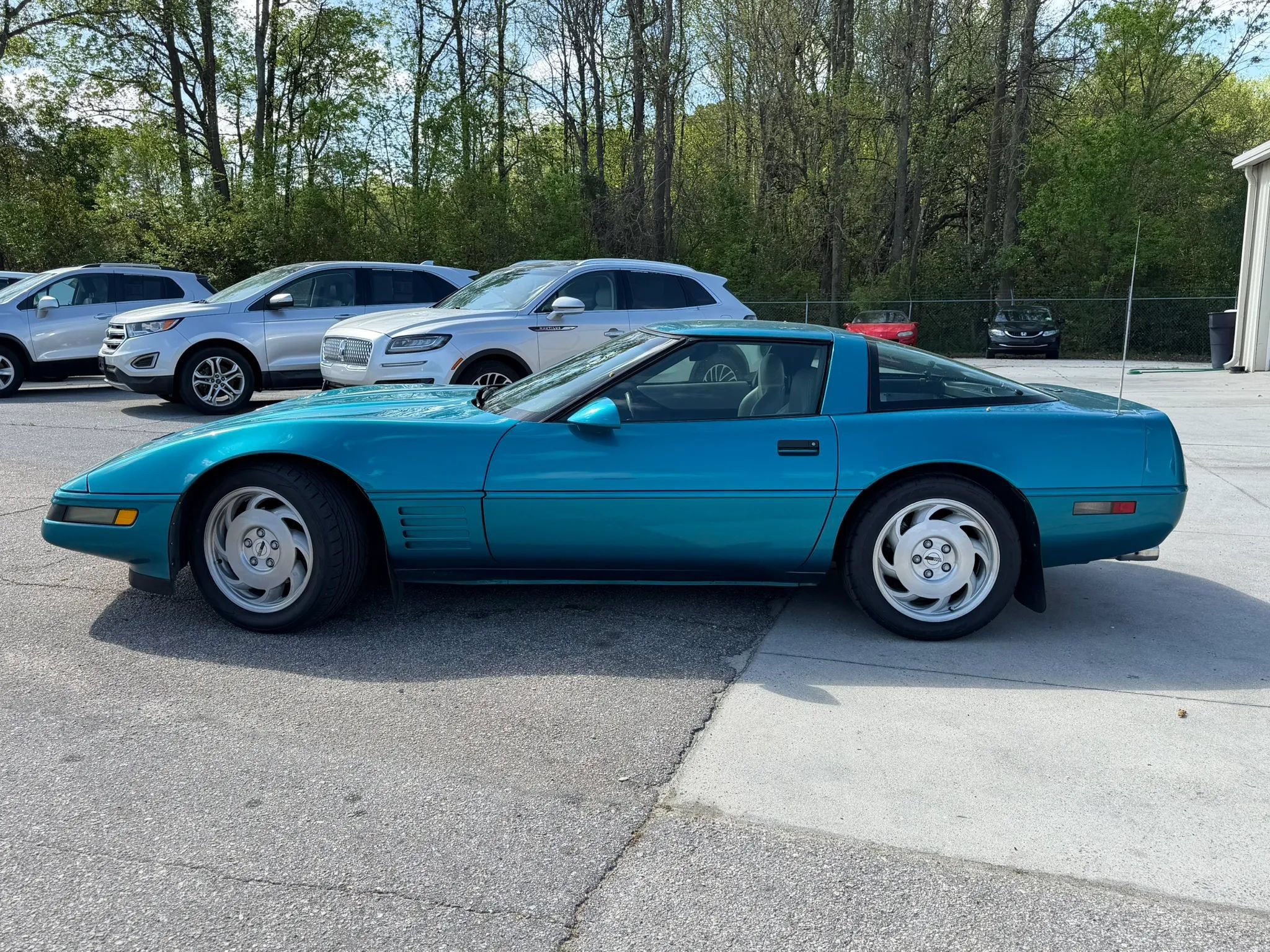 Used 1994 Chevrolet Corvette Coupe RWD image 11