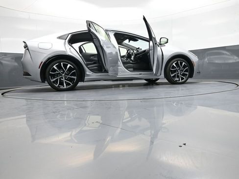 New 2026 Toyota Prius Plug-In Hybrid FWD image 48