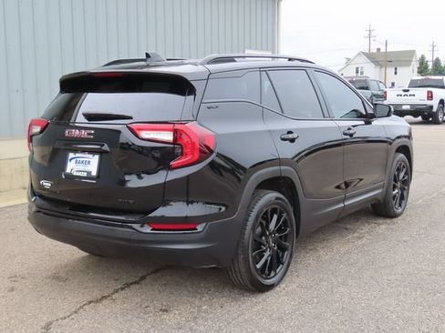 Used 2024 GMC Terrain SLT w/ Elevation Edition AWD/4WD image 3