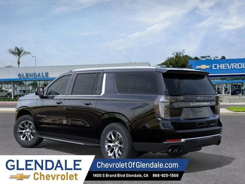 New 2026 Chevrolet Suburban Premier RWD image 3