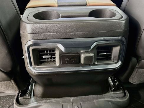 Used 2022 Chevrolet Silverado 1500 High Country AWD/4WD image 27