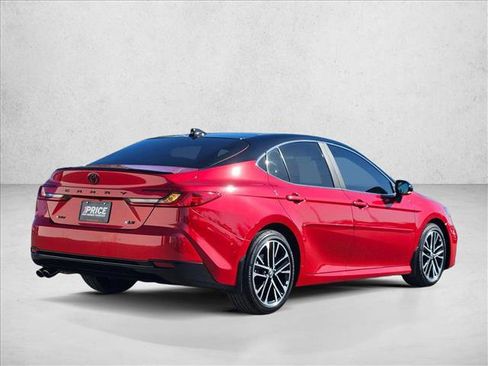 Used 2025 Toyota Camry XLE w/ Premium Package FWD image 5