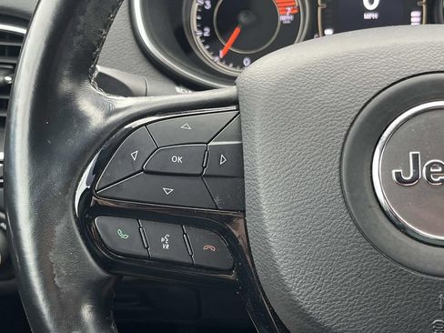 Used 2020 Jeep Cherokee Latitude Plus image 17