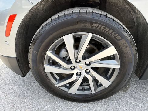 Used 2024 Chevrolet Equinox Premier AWD/4WD image 7