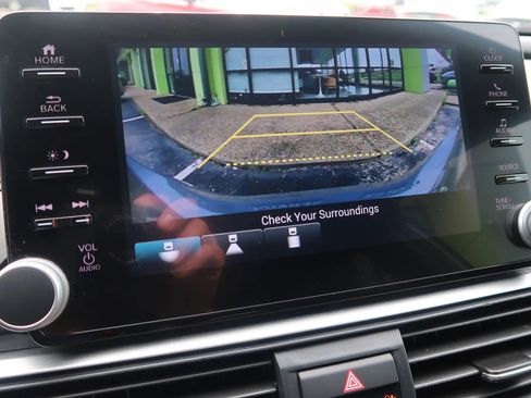 Used 2022 Honda Accord Sport image 30