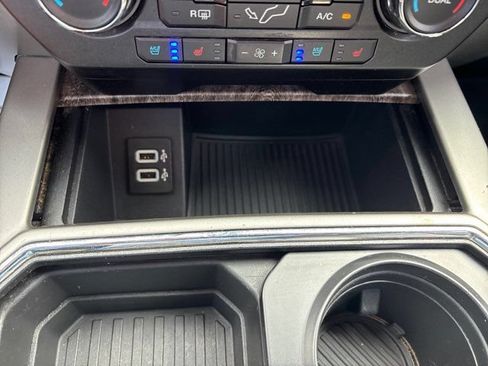 Used 2018 Ford F250 Lariat w/ Lariat Ultimate Package AWD/4WD image 36