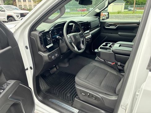 Used 2026 Chevrolet Silverado 1500 RST AWD/4WD image 13