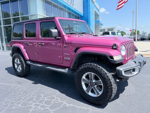 Used 2022 Jeep Wrangler Unlimited Sahara w/ Cold Weather Group AWD/4WD image 2