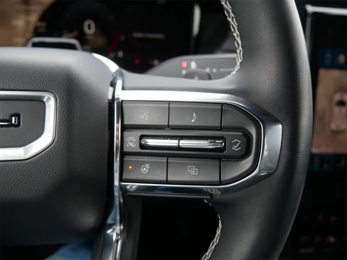 Used 2024 GMC Acadia Denali w/ Super Cruise Package image 23