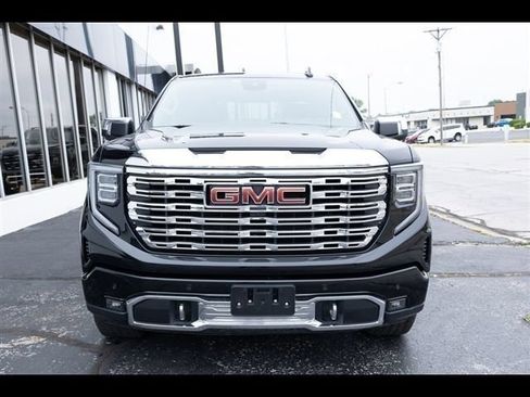 Used 2025 GMC Sierra 1500 Denali w/ Technology Package AWD/4WD image 10