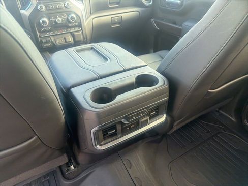 Used 2020 GMC Sierra 1500 SLT image 18
