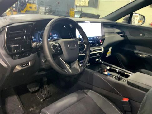 New 2026 Lexus RX 450h Luxury image 8