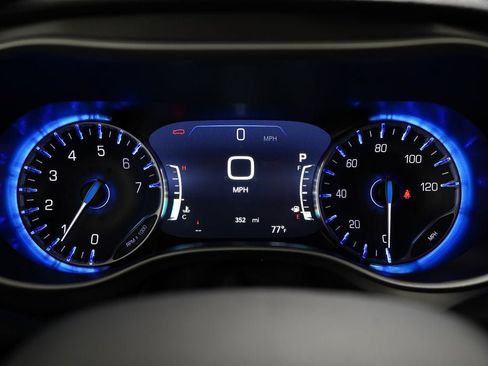New 2026 Chrysler Pacifica Select FWD image 12