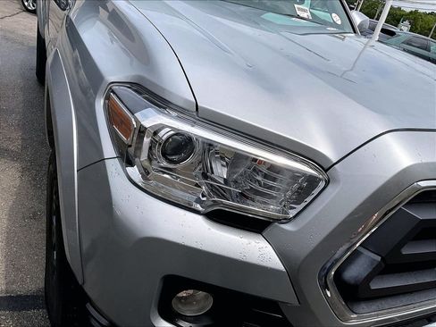 Used 2023 Toyota Tacoma SR5 AWD/4WD image 33