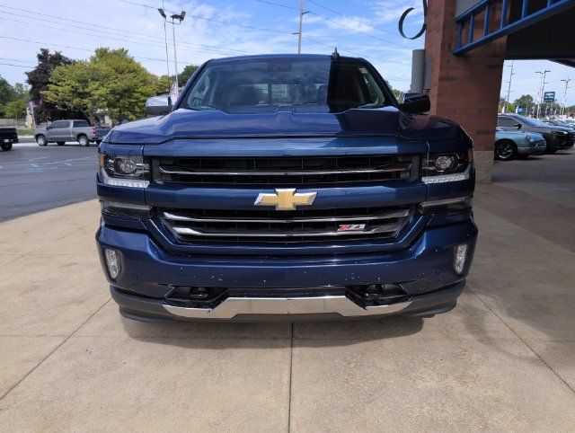 Used 2017 Chevrolet Silverado 1500 LTZ Z71 w/ LTZ Plus Package AWD/4WD image 11