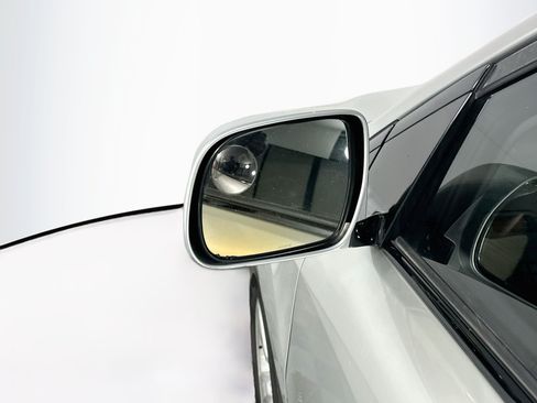 Used 2005 Lexus RX 330 FWD image 16
