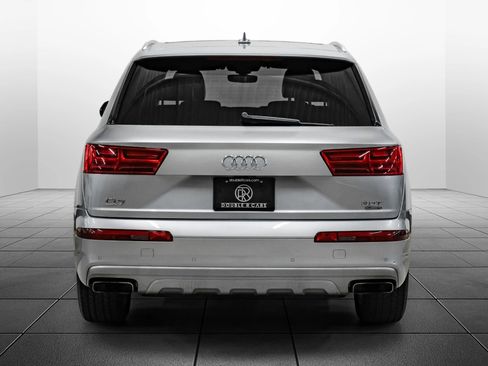 Used 2017 Audi Q7 3.0T Premium Plus w/ Premium Plus Package AWD/4WD image 10