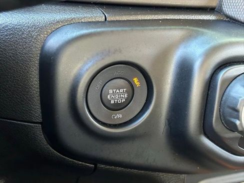 Certified 2020 Jeep Wrangler Sport image 49