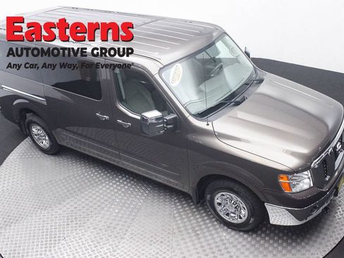 Used 2019 Nissan NV 3500 SL RWD image 3