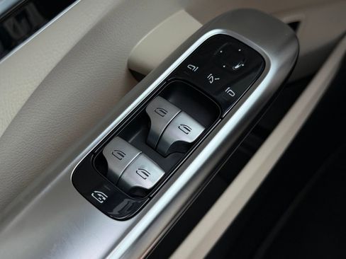 Certified 2022 Mercedes-Benz C 300 Sedan image 22